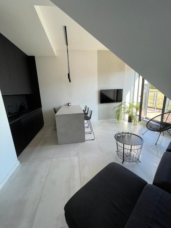 Апартаменты Apartament 8015 Еленя-Гура Экстерьер фото